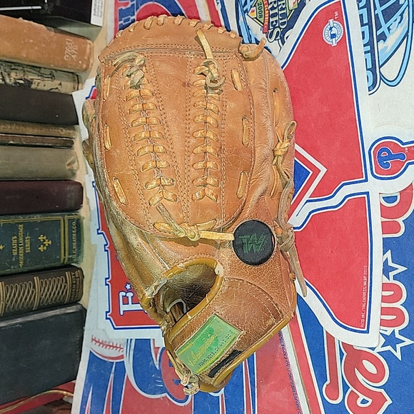 Vtg Ted Williams glove - Picture 4 of 10